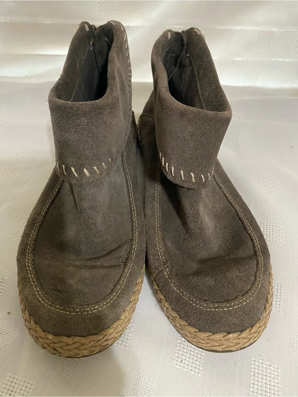 UGG Women's Varney Short Size 8.5 Boho Moccasin Boots 1104653